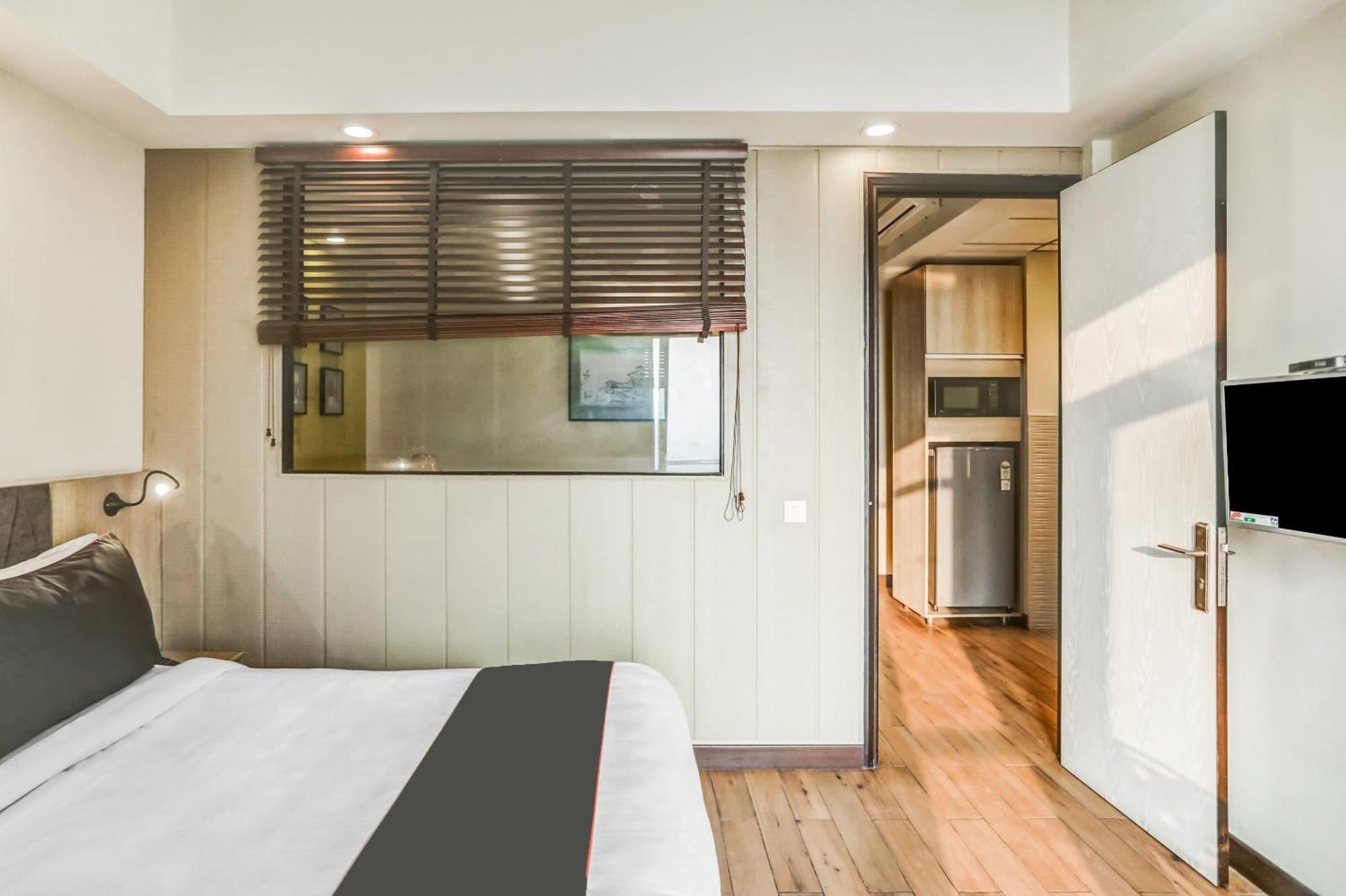 Collection O Limewood Stay Gurgaon Exteriör bild