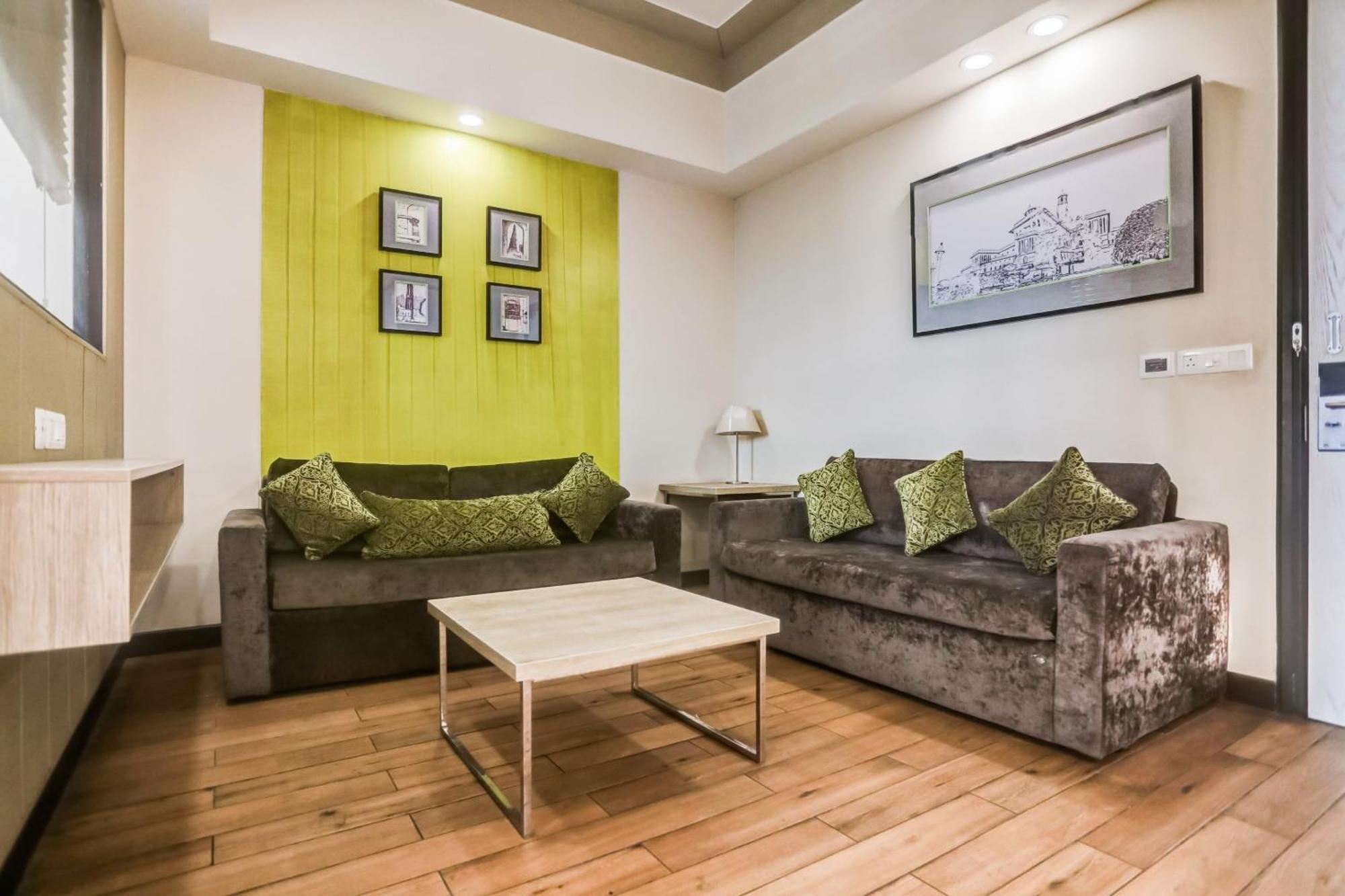 Collection O Limewood Stay Gurgaon Exteriör bild